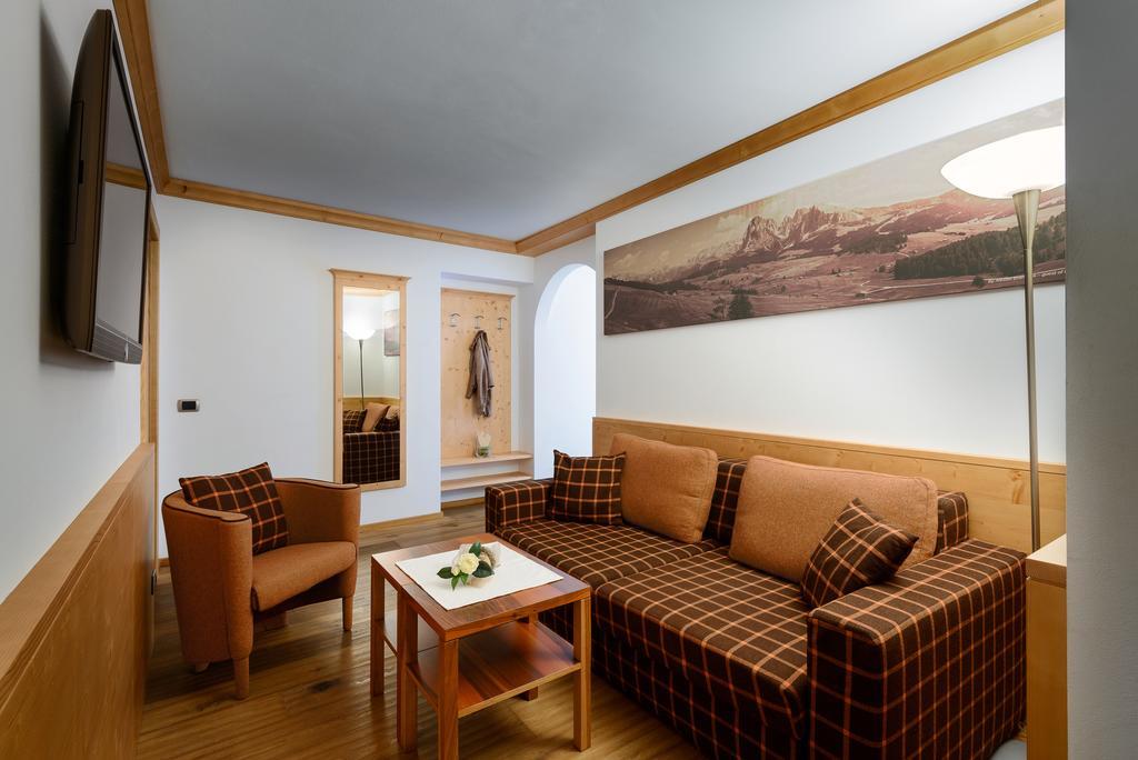 Residence Sovara Santa Cristina Val Gardena Kamer foto